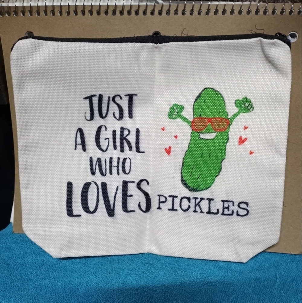 Pickle-Themed White and Green Women's Makeup Bag